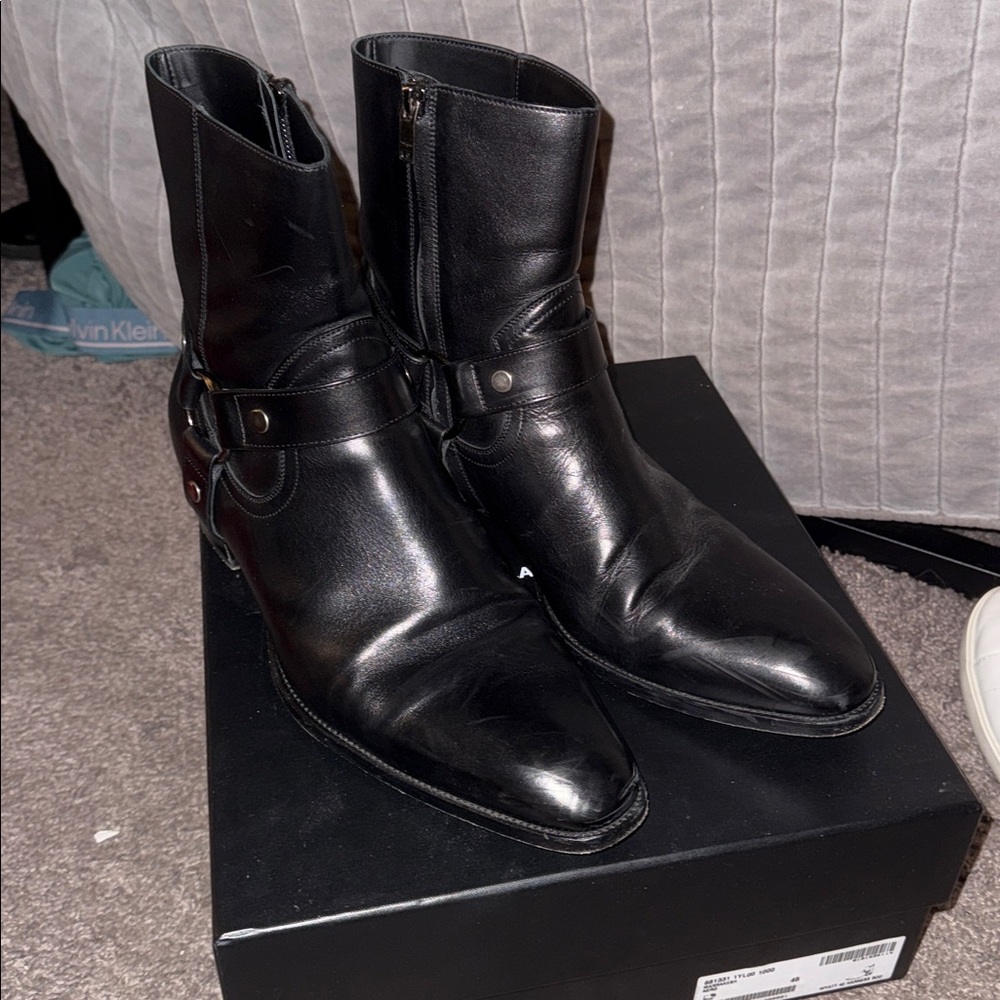Men’s Yves Saint Laurent Black Leather Wyatt Harness Boots